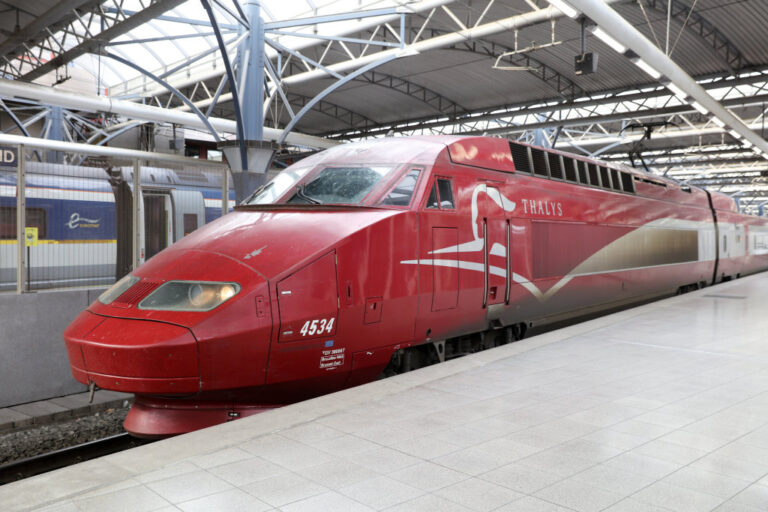 法国大力士高铁1月2月德国到巴黎单程32欧，到布鲁塞尔16欧